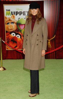 Stana Katic pic #420443
