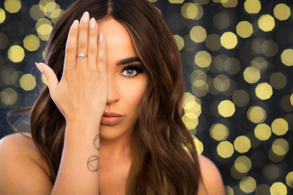 Stephanie Davis pic #1060023