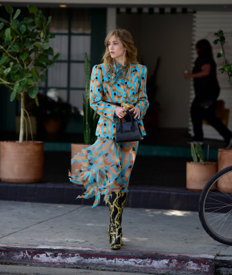 photo 27 in Suki Waterhouse gallery [id1328860] 2023-06-20 00:00:00