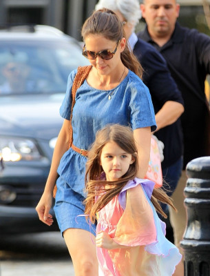 photo 21 in Suri Cruise gallery [id510592] 2012-07-16 00:00:00