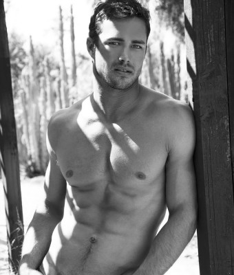 Taylor Kinney pic #564237