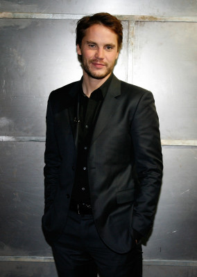 photo 6 in Taylor Kitsch gallery [id533785] 2012-09-19 00:00:00