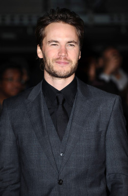 Taylor Kitsch pic #534081