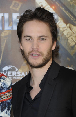 Taylor Kitsch pic #532414
