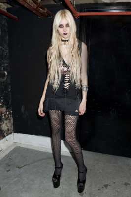 Taylor Momsen pic #299426