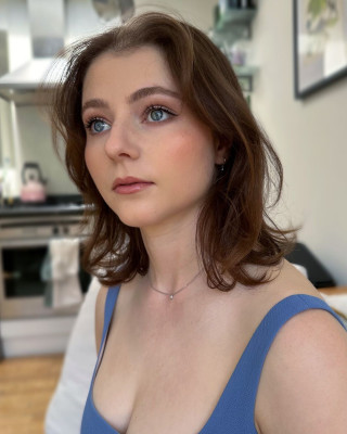 photo 5 in Thomasin McKenzie gallery [id1370091] 2025-04-19 00:00:00