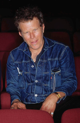 Tom Waits pic #68487