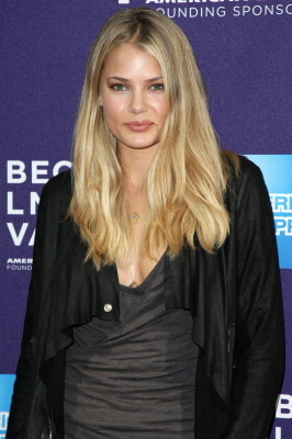 Tori Praver pic #386079