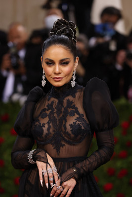 Vanessa Hudgens pic #1302367