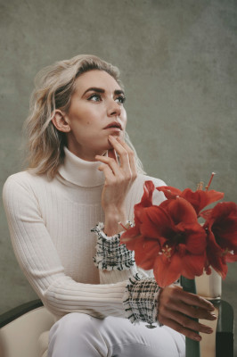 photo 25 in Vanessa Kirby gallery [id1337765] 2023-12-01 00:00:00