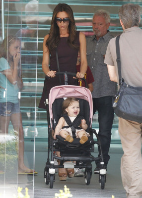 Victoria Beckham pic #495994