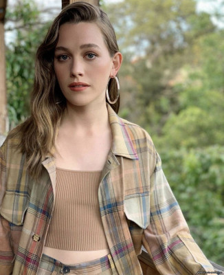 Victoria Pedretti pic #1213027