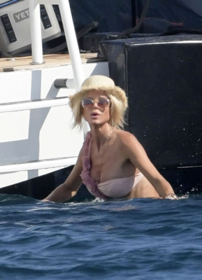 Victoria Silvstedt pic #1056486