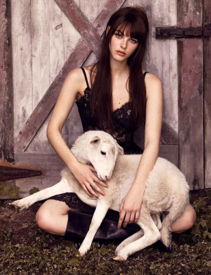 Vittoria Ceretti pic #1090224