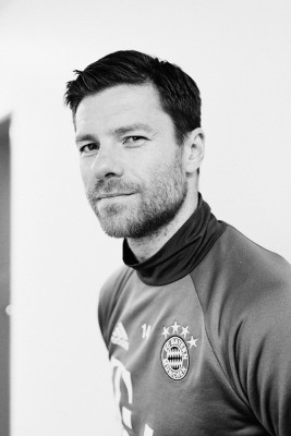 Xabi Alonso pic #1318532