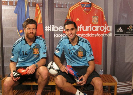 Xabi Alonso pic #501575