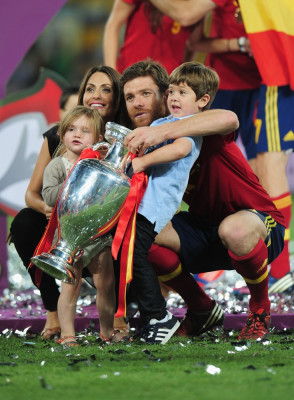 Xabi Alonso pic #506026