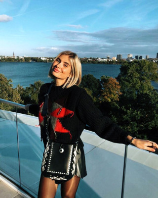 Xenia Adonts pic #1164395