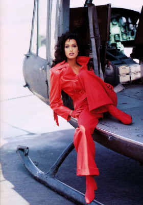 photo 3 in Yasmeen Ghauri gallery [id145345] 2009-04-06 00:00:00