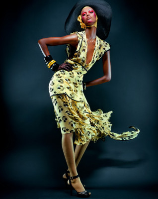 photo 4 in Yasmin Warsame gallery [id278397] 2010-08-17 00:00:00