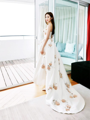 Yifei Liu pic #1120379