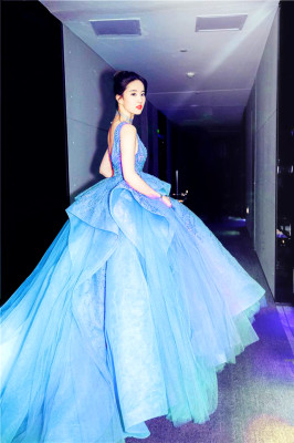 Yifei Liu pic #1120290