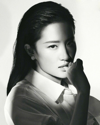 Yifei Liu pic #1120194