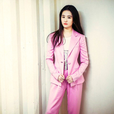 Yifei Liu pic #1120184