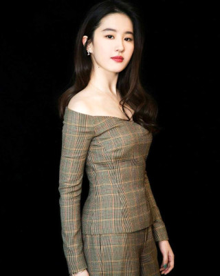 Yifei Liu pic #1120197