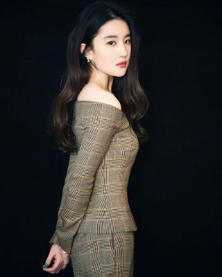 Yifei Liu pic #1120414