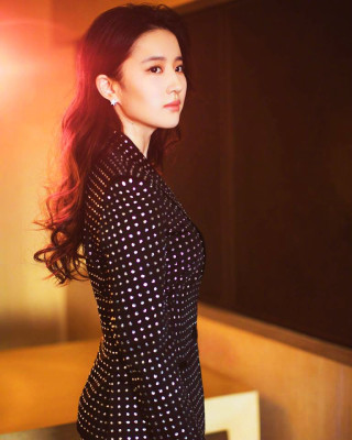 Yifei Liu pic #1120416