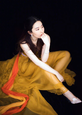 Yifei Liu pic #1120207