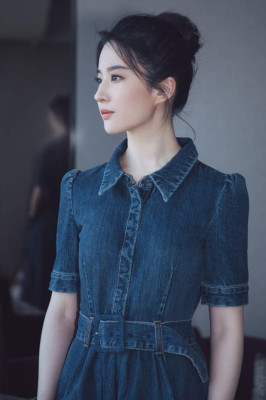 Yifei Liu pic #1120299