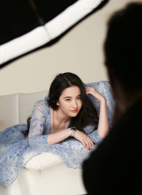 Yifei Liu pic #1120242