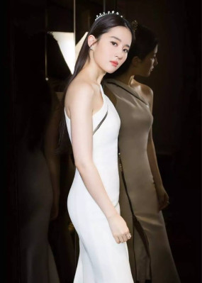 Yifei Liu pic #1120231