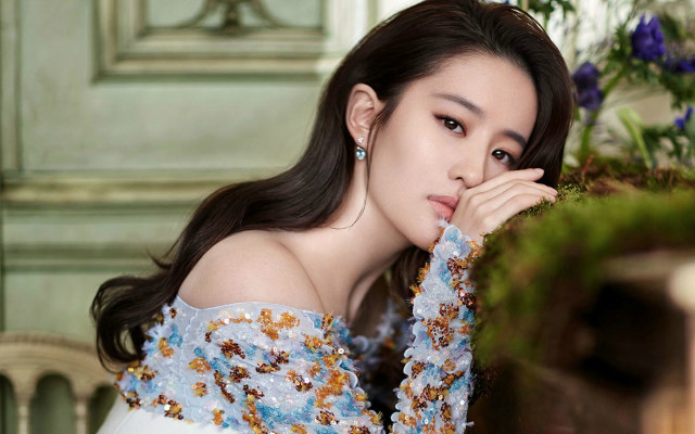 Yifei Liu pic #1120185