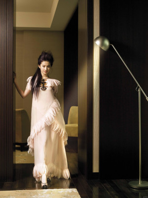 Yifei Liu pic #244272