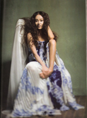 Yun Jin Kim pic #90546