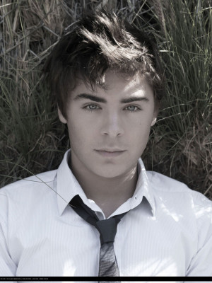 Zac Efron pic #132713