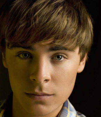 Zac Efron pic #214501