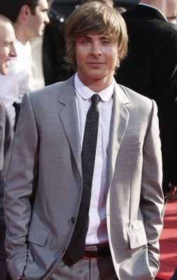 Zac Efron pic #132714