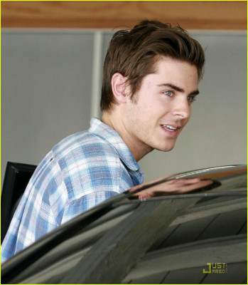 Zac Efron pic #169579