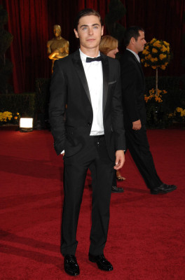 Zac Efron pic #136809