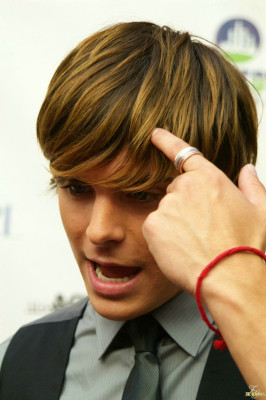Zac Efron pic #134606