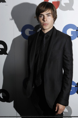Zac Efron pic #134665