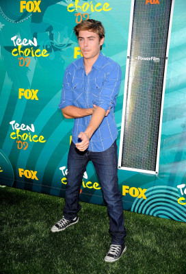 Zac Efron pic #177577