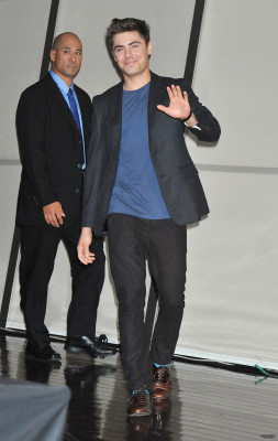 Zac Efron pic #667511