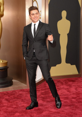 Zac Efron pic #677741