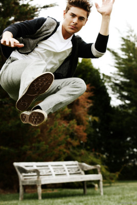 Zac Efron pic #305494