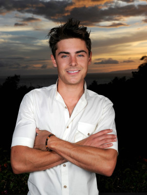 Zac Efron pic #309001
